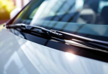 découvrez pourquoi un balai essuie-glace de qualité supérieure est essentiel pour votre volkswagen t-roc, garantissant une visibilité optimale et une sécurité accrue par tous les temps.